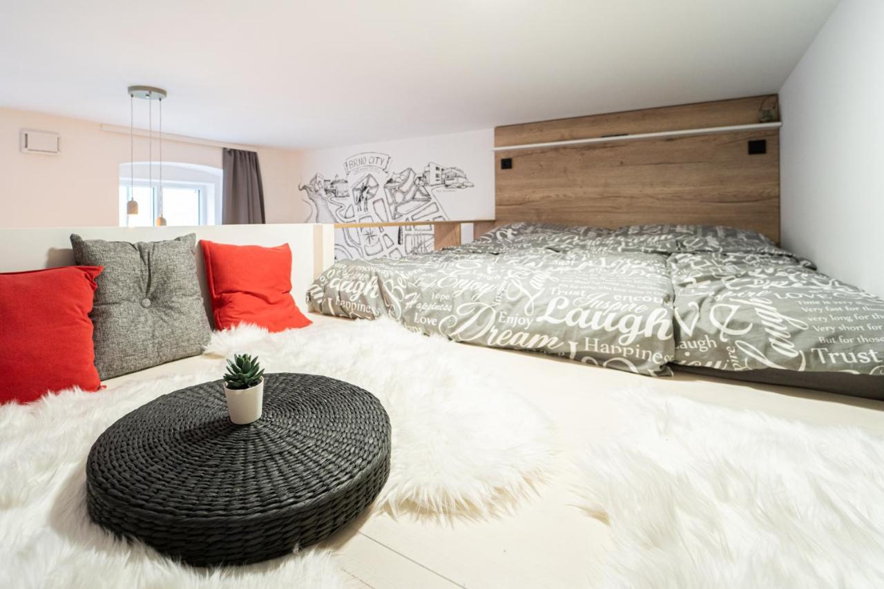 Brno City Apartment Near Malinovskeho Square Экстерьер фото